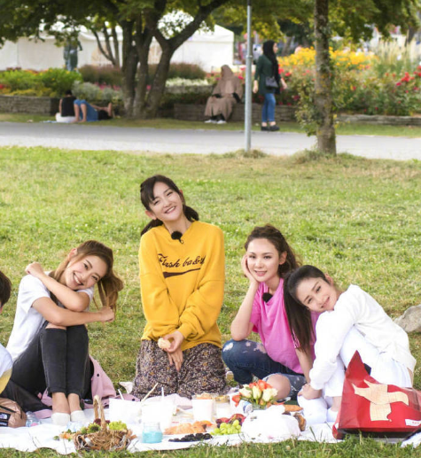 谢娜提张杰引发粉丝不满 应采儿颖儿程莉莎力