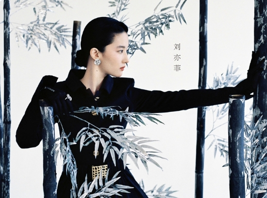  刘亦菲演绎中国风体现侠女风韵 气质脱俗坚韧柔美并存