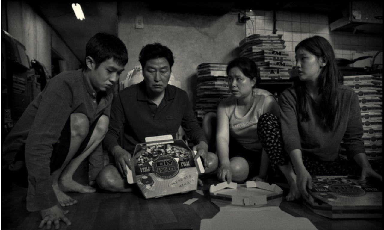 黑白版《寄生虫》重新定档，4月29日韩国上映