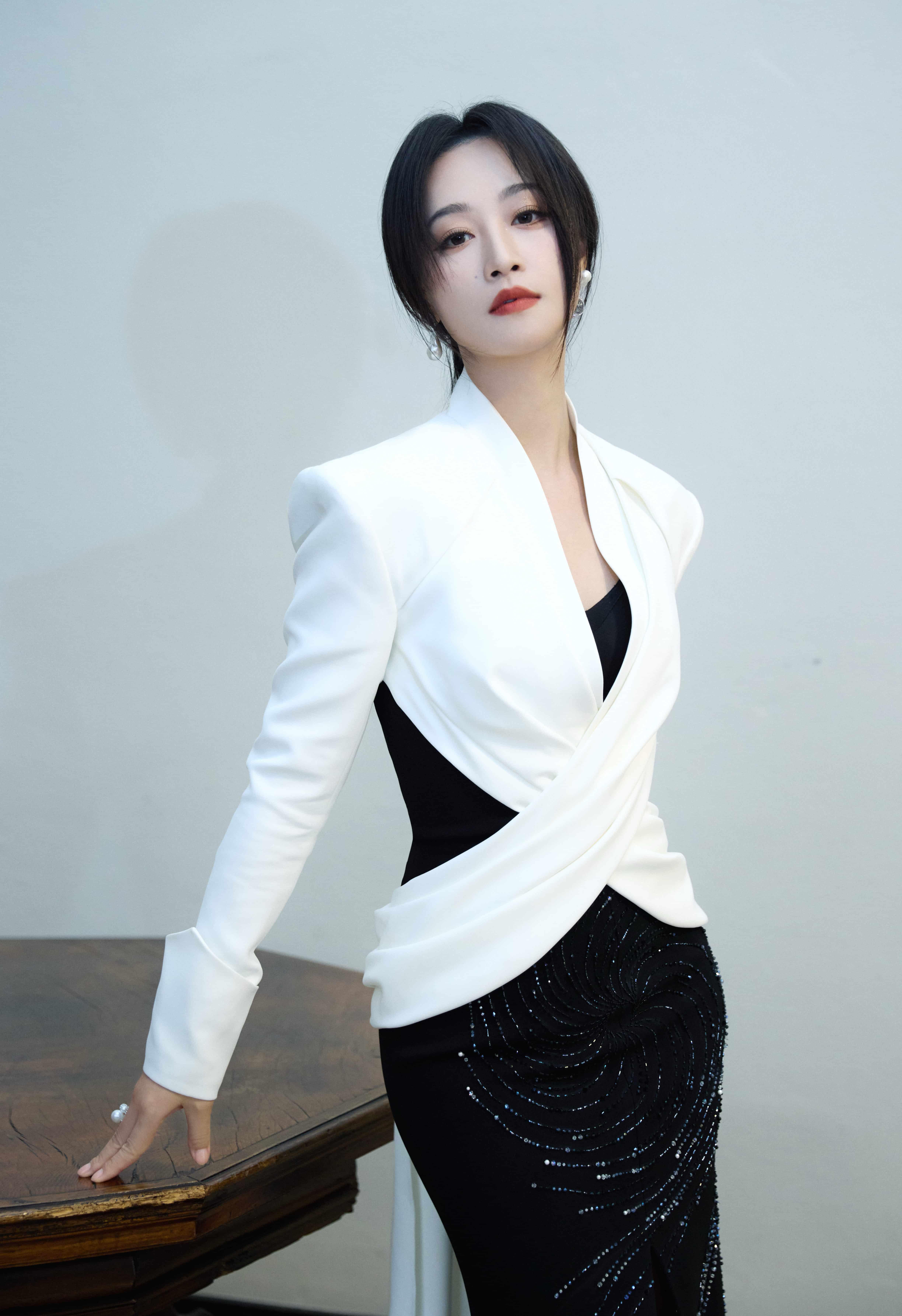 图片[1]-独家丨粤产大剧《风与潮》女主演蓝盈莹：从温室花朵到烽火玫瑰，乔音婉的成长弧光最动人-上淘有品虚拟资源下载