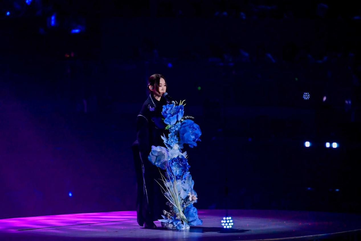  王菀之新歌《那棵树开花了》致敬中国电影120年